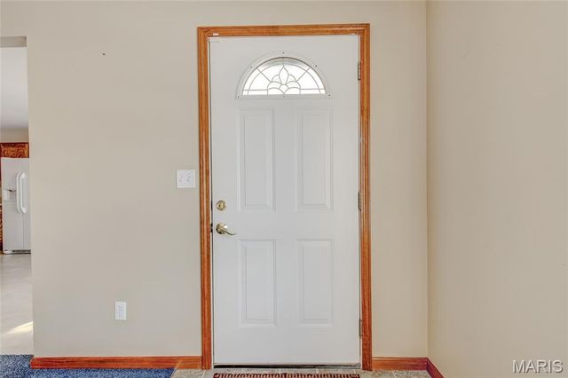 53 Parkside Drive, Bethalto, IL 62010