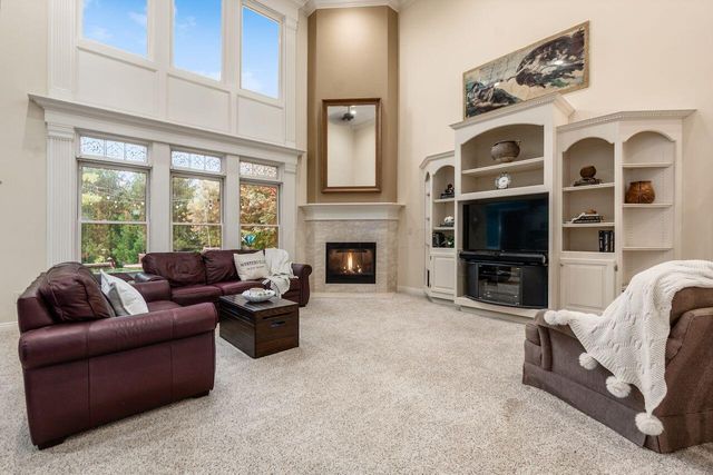 8255 Harvest Wind Drive, Westerville, OH 43082