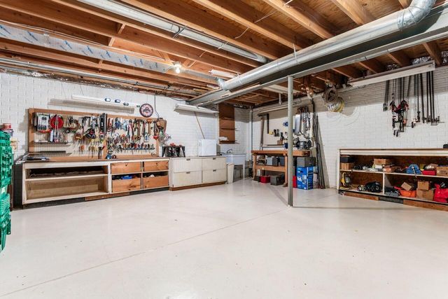 8255 Harvest Wind Drive, Westerville, OH 43082