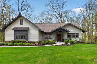1901 Mccabe Avenue, Lowell, MI 49331