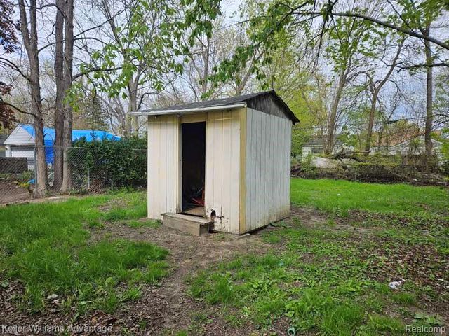 19760 Rowe Street, Detroit, MI 48205