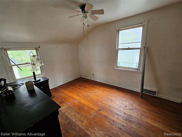 19760 Rowe Street, Detroit, MI 48205