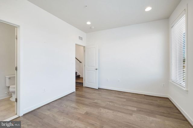 16560 CRABBS BRANCH WAY, Rockville, MD 20855