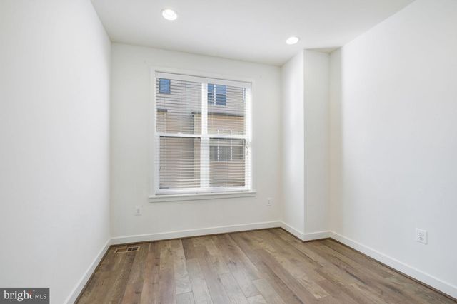 16560 CRABBS BRANCH WAY, Rockville, MD 20855