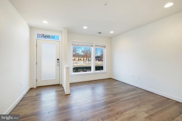 16560 CRABBS BRANCH WAY, Rockville, MD 20855