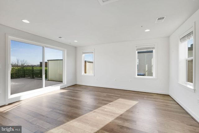 16560 CRABBS BRANCH WAY, Rockville, MD 20855