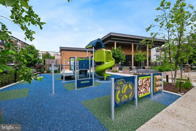 16560 CRABBS BRANCH WAY, Rockville, MD 20855