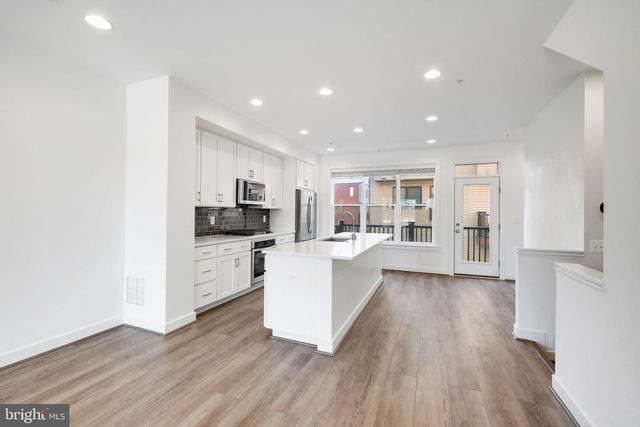 16560 CRABBS BRANCH WAY, Rockville, MD 20855