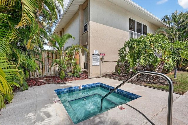 2121 WOOD STREET 226, Sarasota, FL 34237