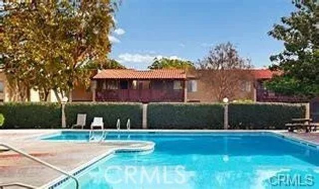1010 W Macarthur Boulevard 77, Santa Ana, CA 92707