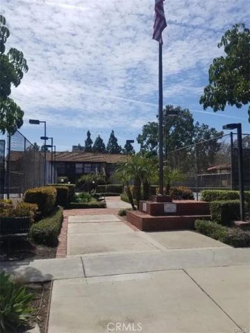 1010 W Macarthur Boulevard 77, Santa Ana, CA 92707