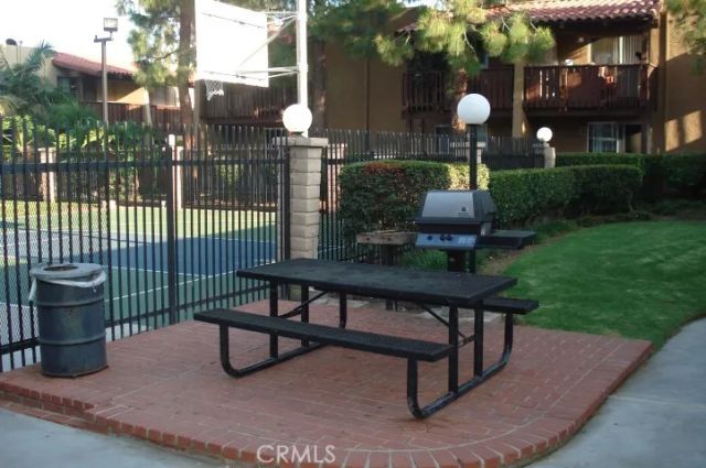 1010 W Macarthur Boulevard 77, Santa Ana, CA 92707