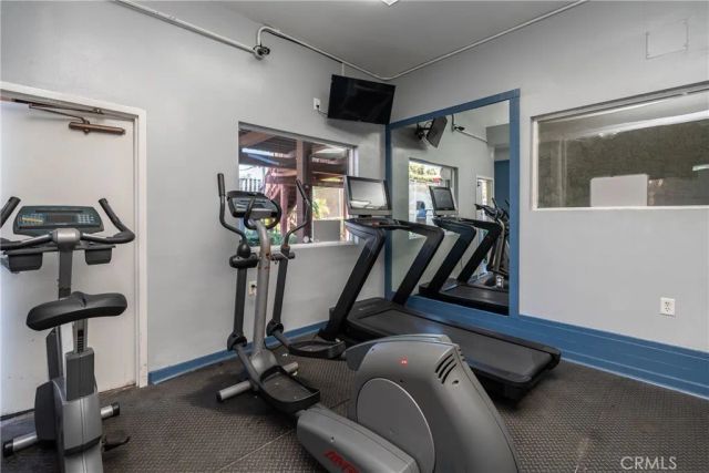 1010 W Macarthur Boulevard 77, Santa Ana, CA 92707