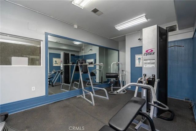 1010 W Macarthur Boulevard 77, Santa Ana, CA 92707