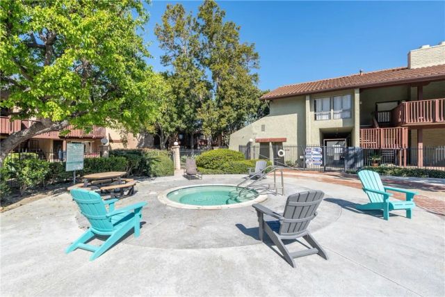 1010 W Macarthur Boulevard 77, Santa Ana, CA 92707