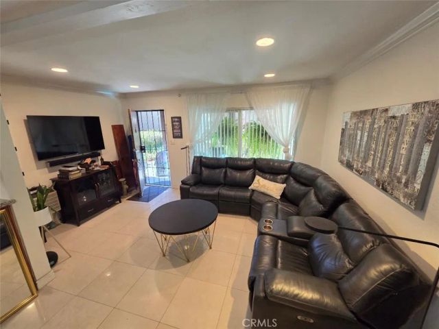 1010 W Macarthur Boulevard 77, Santa Ana, CA 92707