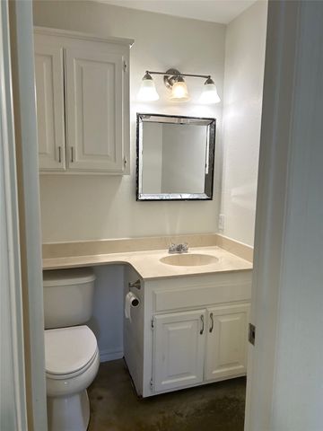 1104 Meadow Drive, Athens, TX 75751