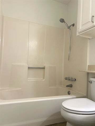 1104 Meadow Drive, Athens, TX 75751