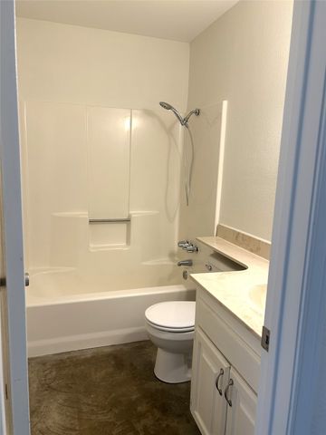 1104 Meadow Drive, Athens, TX 75751