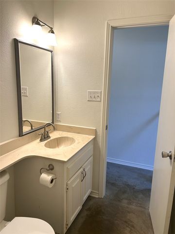 1104 Meadow Drive, Athens, TX 75751