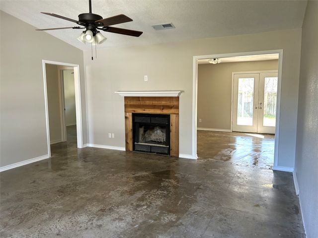 1104 Meadow Drive, Athens, TX 75751