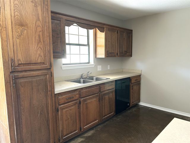 1104 Meadow Drive, Athens, TX 75751