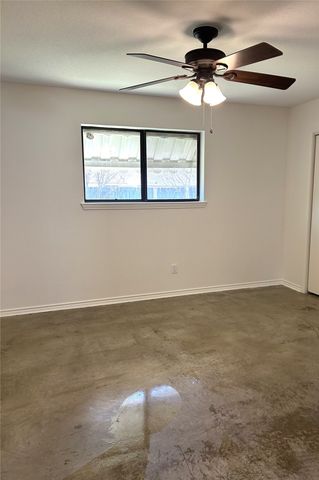 1104 Meadow Drive, Athens, TX 75751