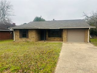 1104 Meadow Drive, Athens, TX 75751