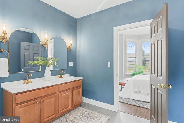 233 BOAS ST, Harrisburg, PA 17102