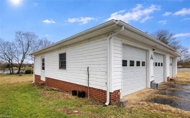 1143 N County Home Road, Lexington, NC 27292