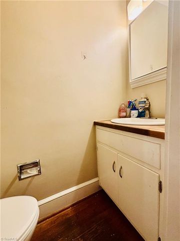 1143 N County Home Road, Lexington, NC 27292