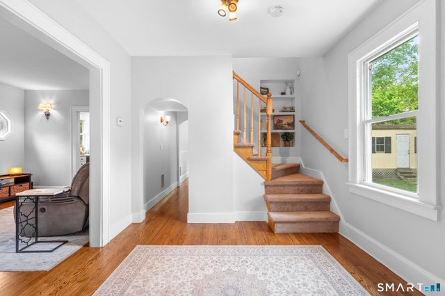 60 Shinnacock Trail, Shelton, CT 06484