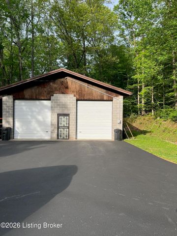 373 Green Valley Dr, Lebanon Junction, KY 40150