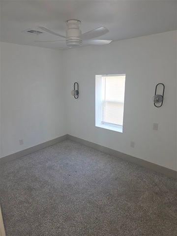 1219 NW Williams Ave, Lawton, OK 73507