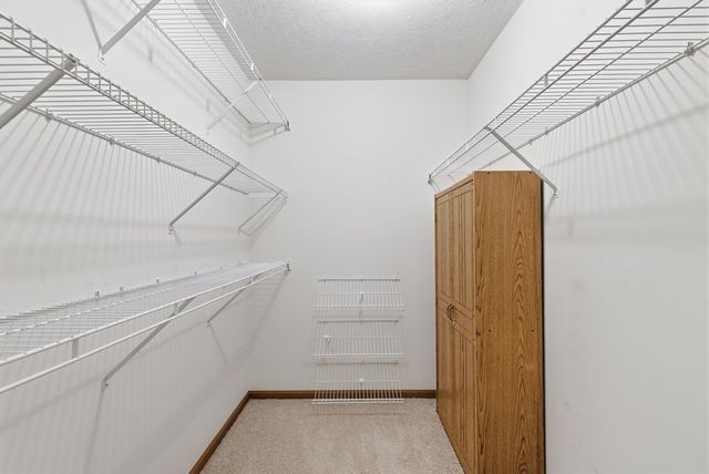 699 Scott Dr, Ontario, OH 44906