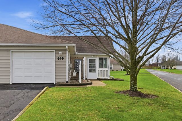 699 Scott Dr, Ontario, OH 44906