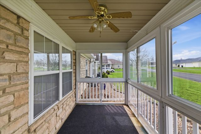 699 Scott Dr, Ontario, OH 44906