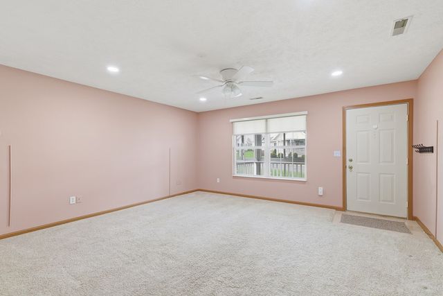 699 Scott Dr, Ontario, OH 44906