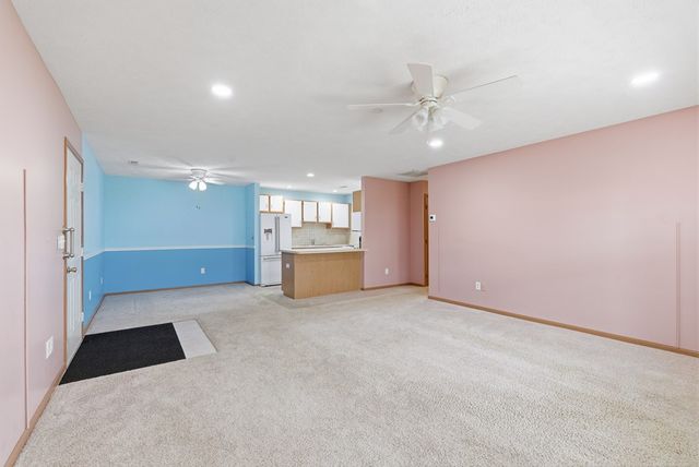 699 Scott Dr, Ontario, OH 44906