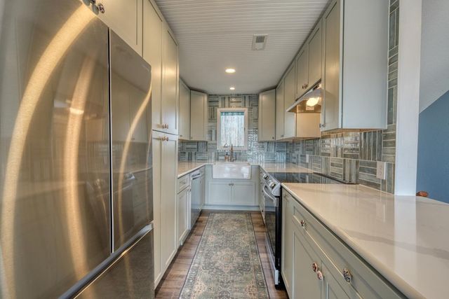 500 Marina Road, Murphy, NC 28906