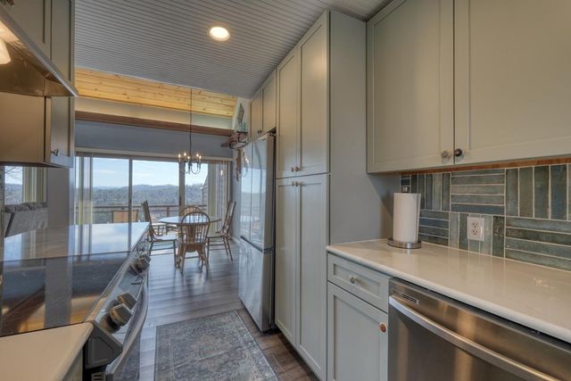 500 Marina Road, Murphy, NC 28906