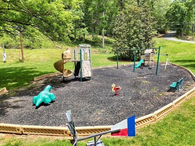 500 Marina Road, Murphy, NC 28906