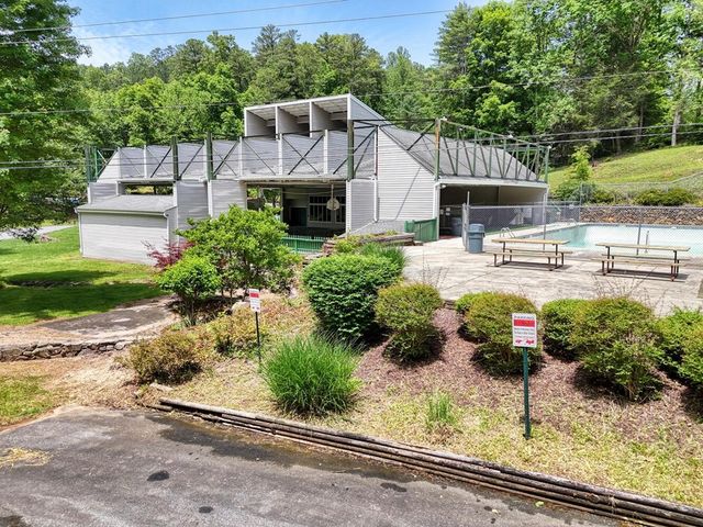 500 Marina Road, Murphy, NC 28906