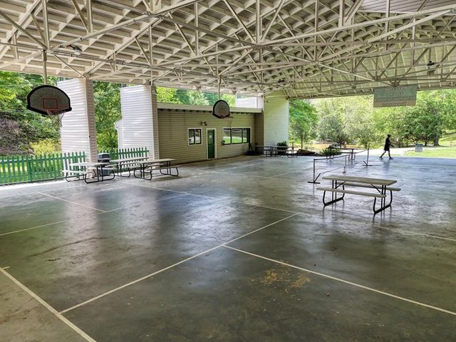 500 Marina Road, Murphy, NC 28906