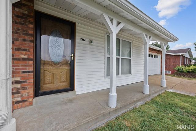 702 S School, Desloge, MO 63601