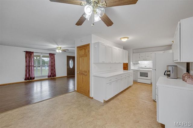 702 S School, Desloge, MO 63601