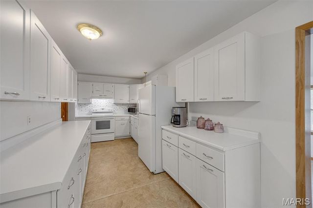 702 S School, Desloge, MO 63601
