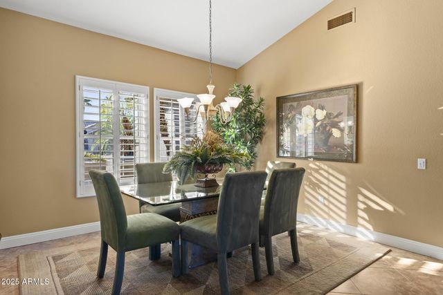 18526 N LAGUNA AZUL Court, Surprise, AZ 85374