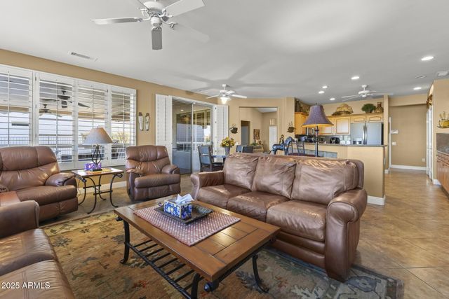 18526 N LAGUNA AZUL Court, Surprise, AZ 85374