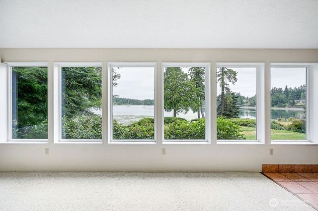 261 Verner Avenue, Port Ludlow, WA 98365